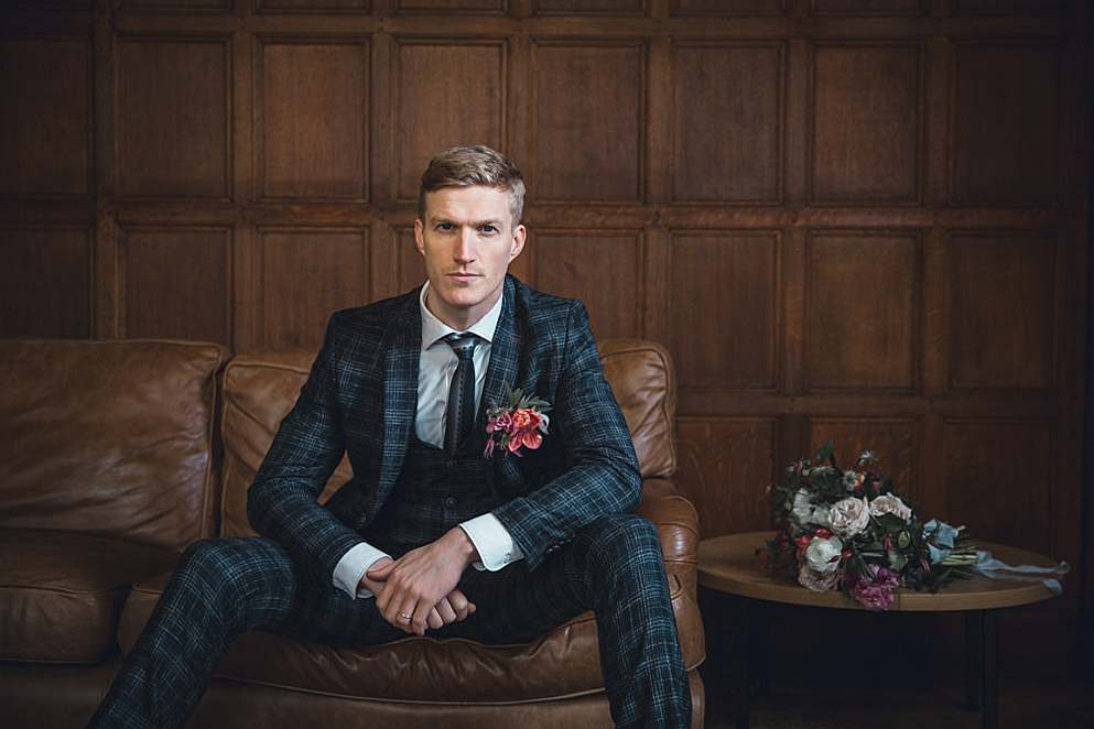 groom_portrait_editorial_magazine_stylish_brown_timber_wall_kingswood_arts_dulwich_london_fine-art-wedding-photography